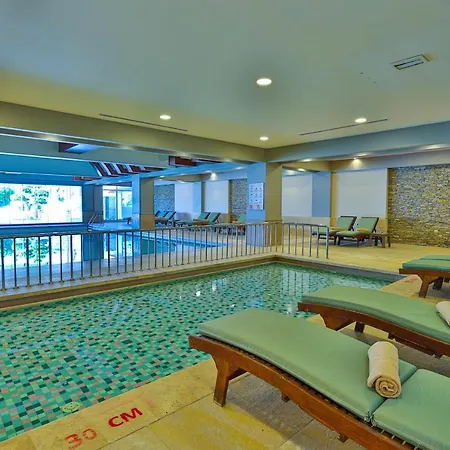 Resort Crystal Family &